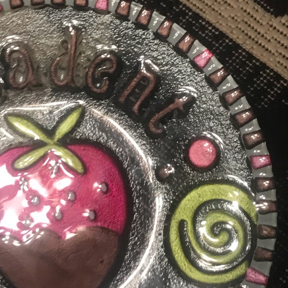 2009 Decadent 11" Glass Plate Chocolate Strawberry - Picture 12 of 16